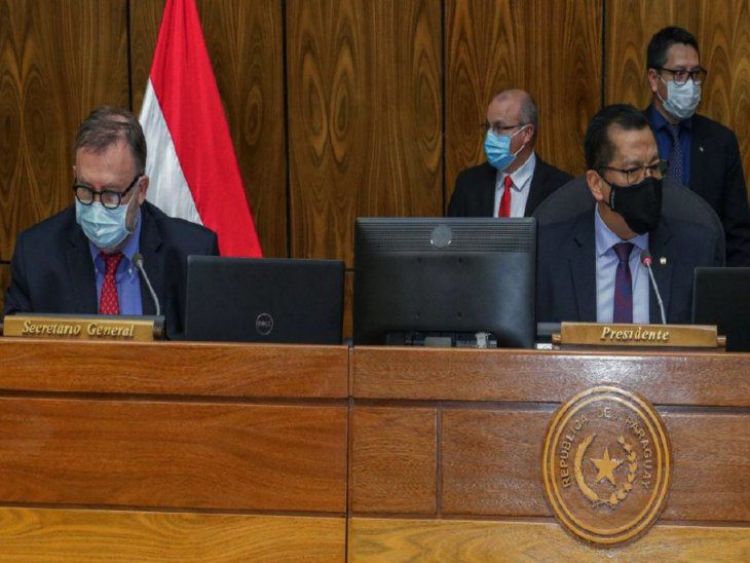 Deuda trepará casi al 35% del PIB en 2021 y legisladores urgen mesura