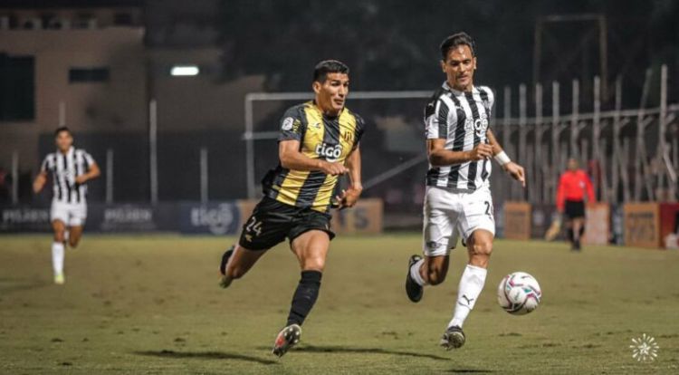 Libertad se sostiene con 10 jugadores y empata en visita a Guaraní