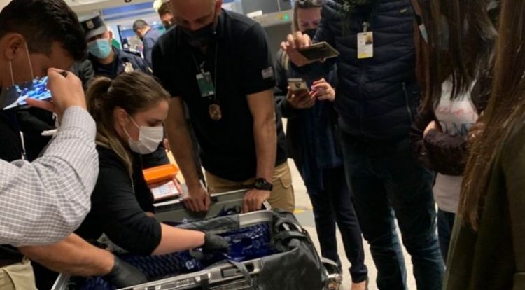 Detienen a pasajera con destino a Madrid: hallaron cocaína en su maleta