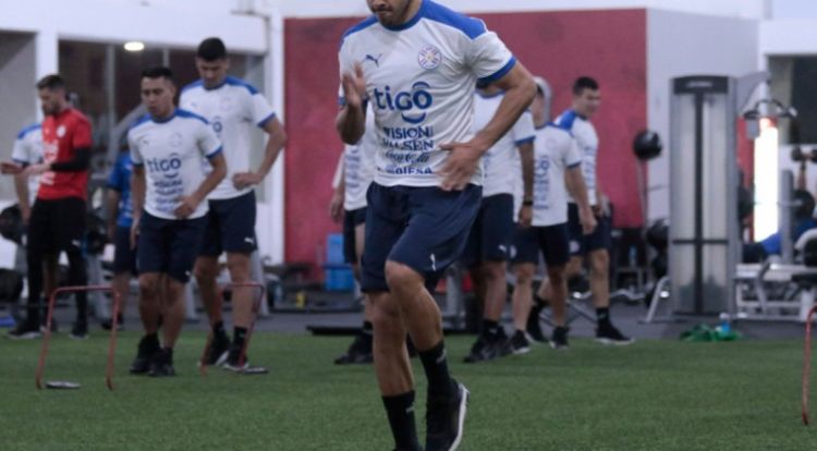 Ante Venezuela, con seis partidos sin ganar y con más puntos afuera que adentro
