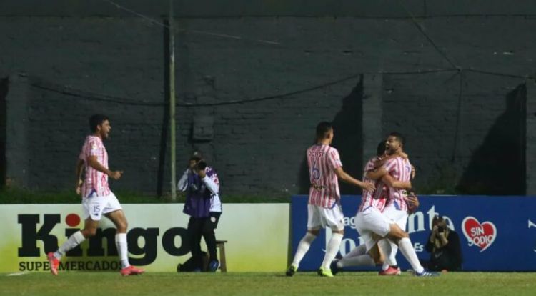¡La punta fija sede en la ciudad universitaria!