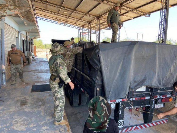 Senad incauta carga de cocaína entre bolsas de cemento de origen boliviano