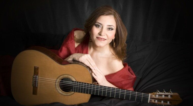 Paraguay en los Latin Grammy hoy: Berta Rojas con dos nominaciones