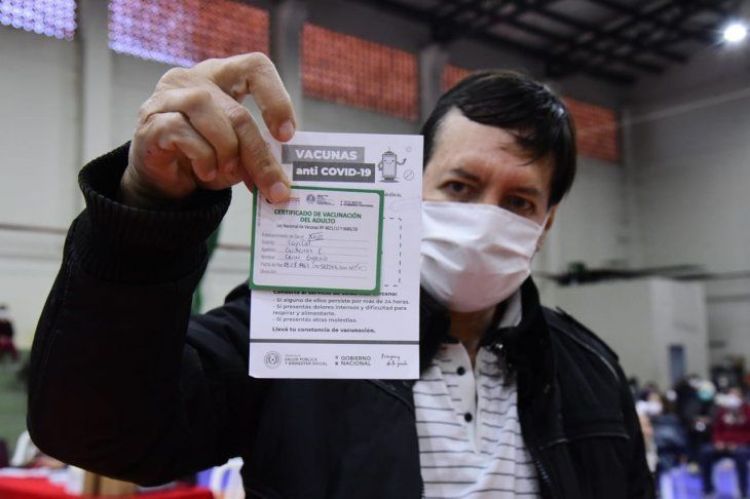 Paraguay exigirá carnet de vacunación para el ingreso al país