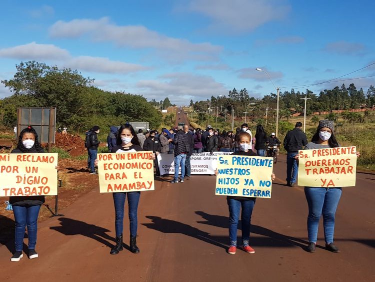 Trabajadores de un frigorífico en PJC exigen volver a sus puestos