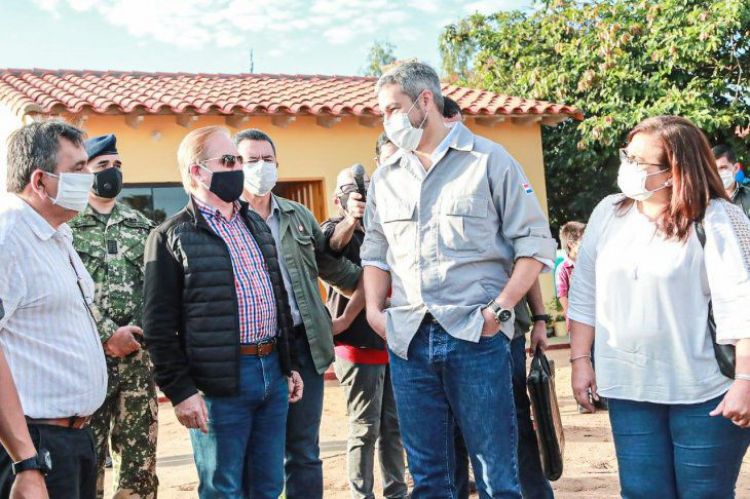 "La cuarentena no era solo para tener insumos", dice Mario Abdo