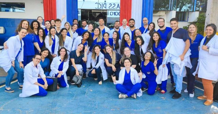 Directivos de la Universidad Central del Paraguay prepara bienvenida a estudiantes de medicina
