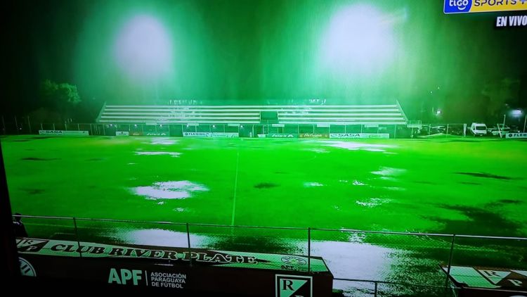 El clima entorpece el completo desarrollo de la segunda jornada
