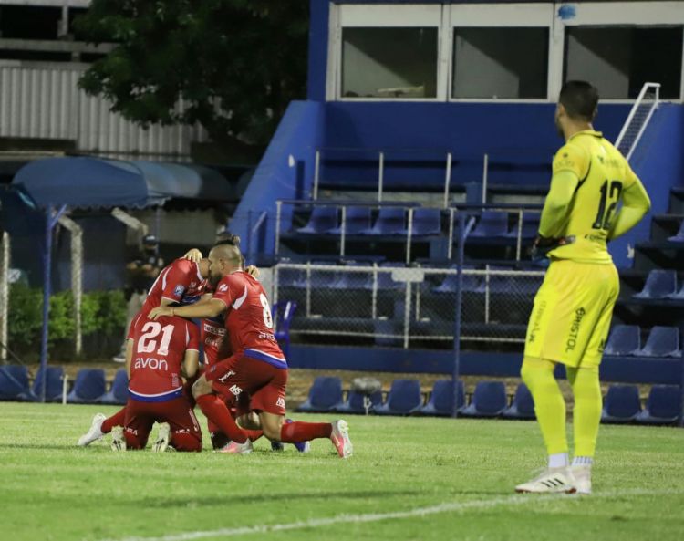 Con gran temple, Nacional vence a Sol en el cierre de la fecha 8