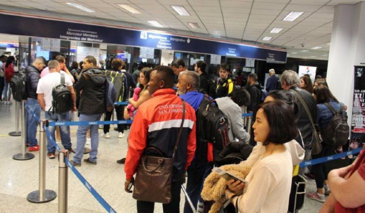 Migraciones habilita todas sus oficinas para trámites después de dos meses