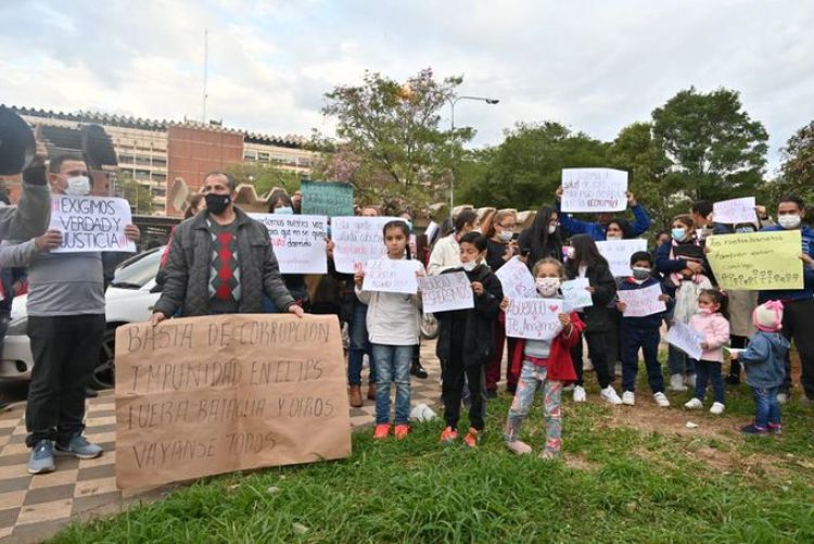 IPS: Familiares gastan G. 500.000 por día ante falta de medicamentos