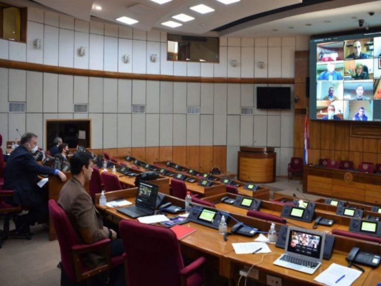 Fisco pide sancionar crédito de USD 276 millones para ampliar Fogapy
