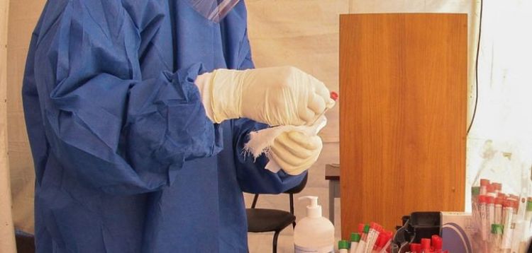 Al menos 75% de los que mueren por Covid son gente no vacunada