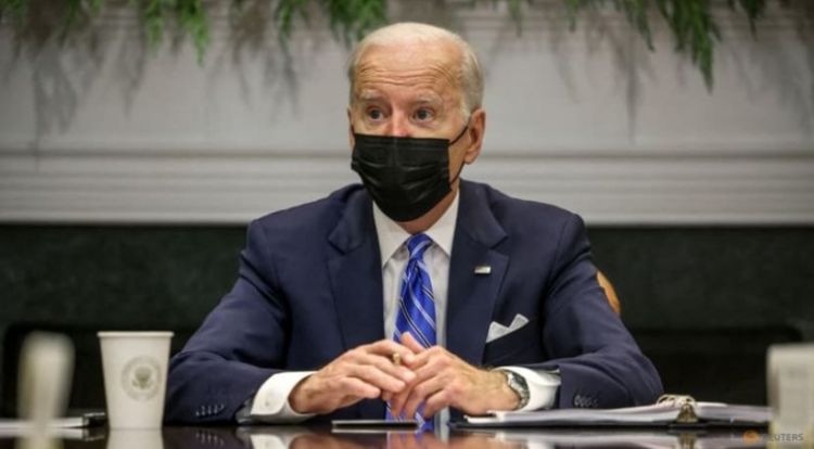 Biden advierte que ómicron "se va a propagar mucho más rápidamente"