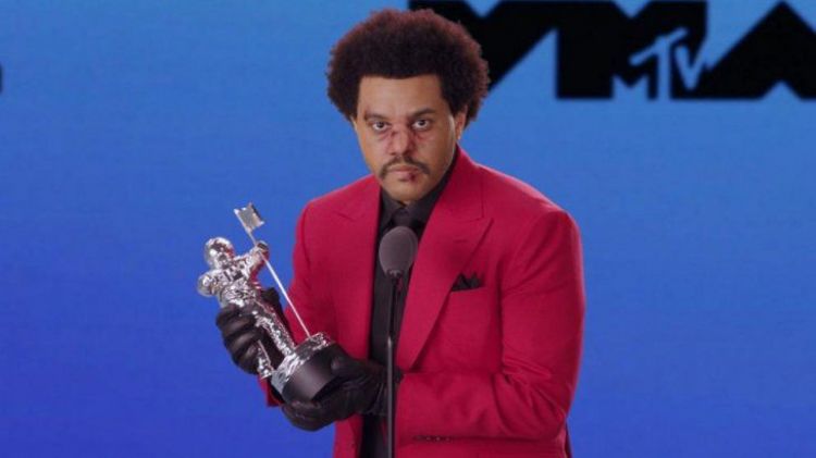 Blinding Lights de The Weeknd, nombrado mejor video del año en los VMA