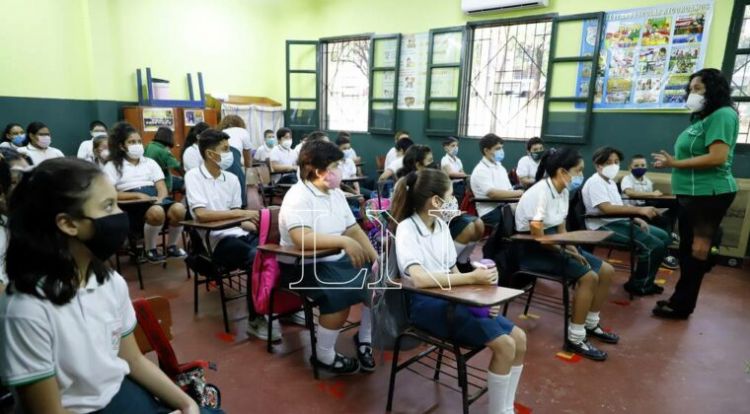 “Recomendación” de ir a clases virtuales rige desde este lunes