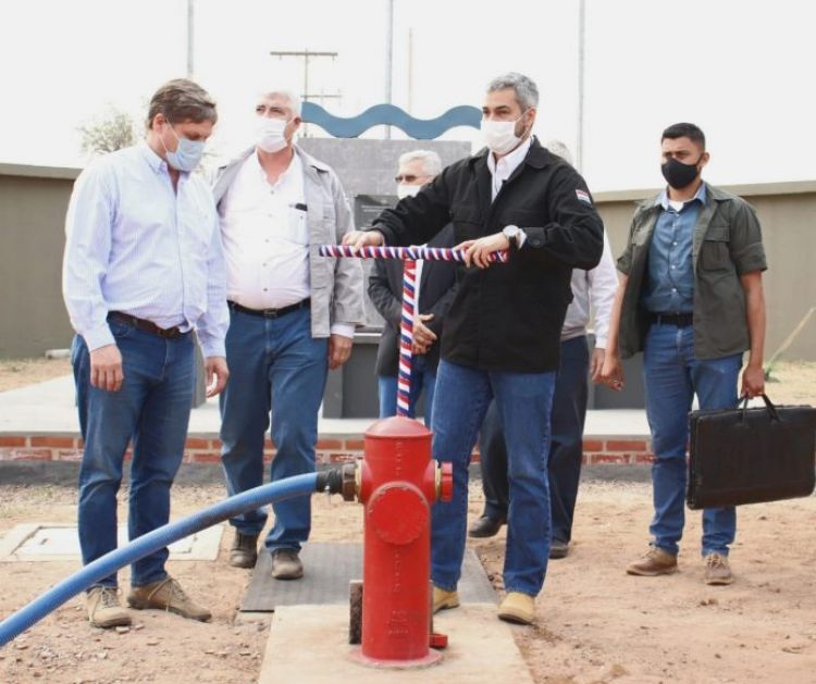 Tras años de espera el Chaco recibe agua potable y Gobierno confirma inversión para ampliar el alcance