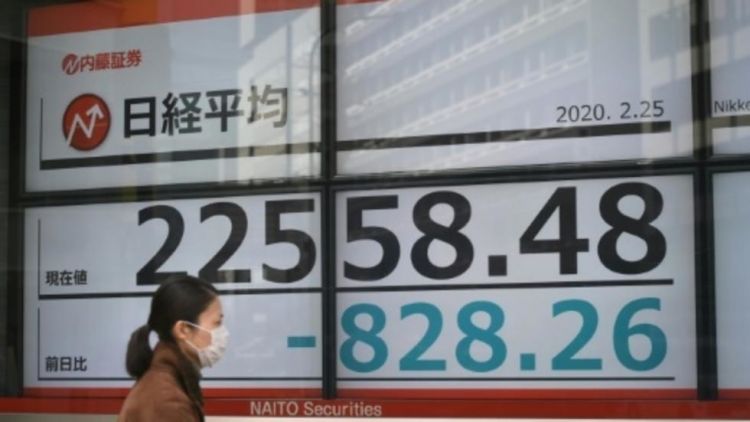 La Bolsa de Tokio se desplomó más de 3% por temor al impacto económico del coronavirus
