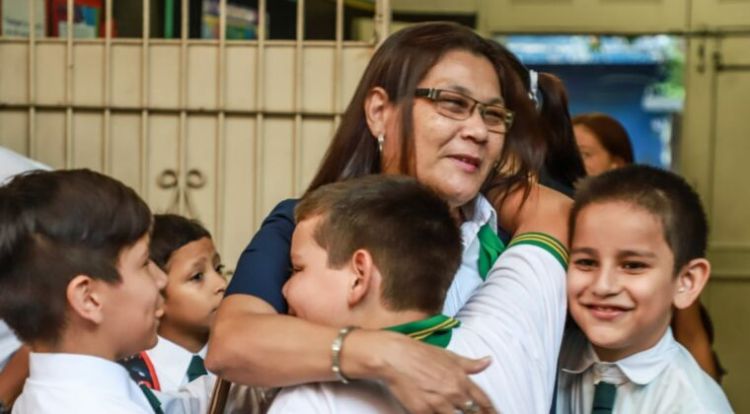 Docentes recibirán reajuste salarial del 5 %
