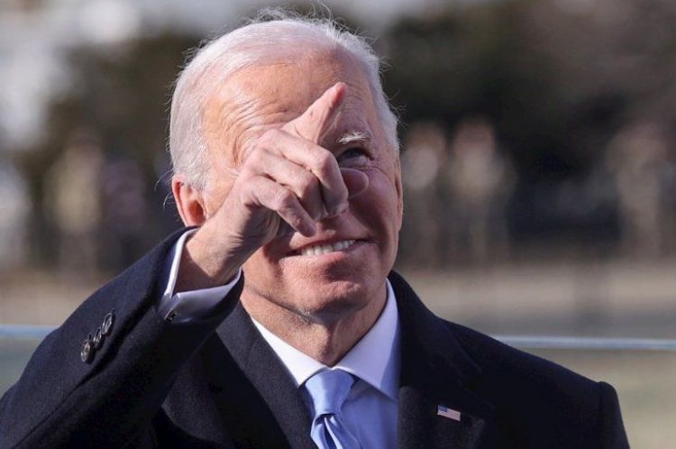 Biden da un golpe de timón sobre crisis climática y uso de tapabocas