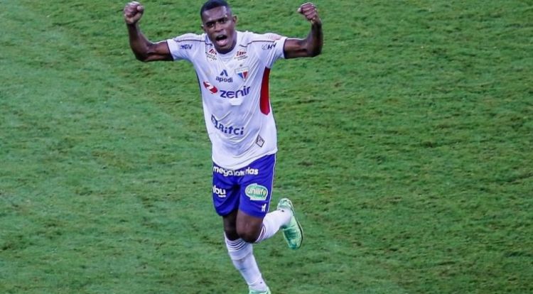 Fortaleza desaloja a Flamengo del tercer puesto puesto del Brasileirao