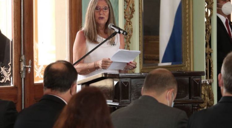 Marito entrega el Premio Nacional de Literatura 2021