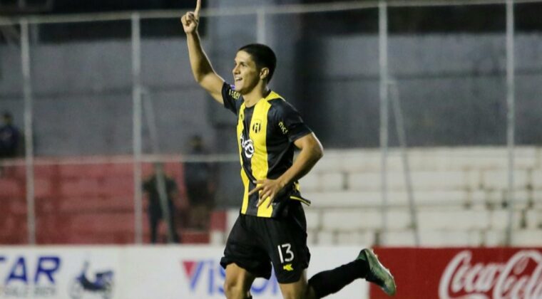 Guaraní, 3.º de la Copa Paraguay tras remontada a Tembetary