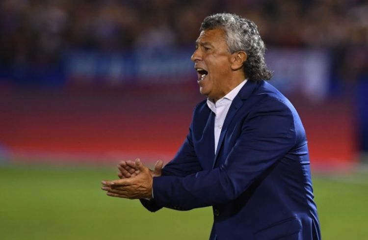 Néstor Gorosito, cerca de Olimpia
