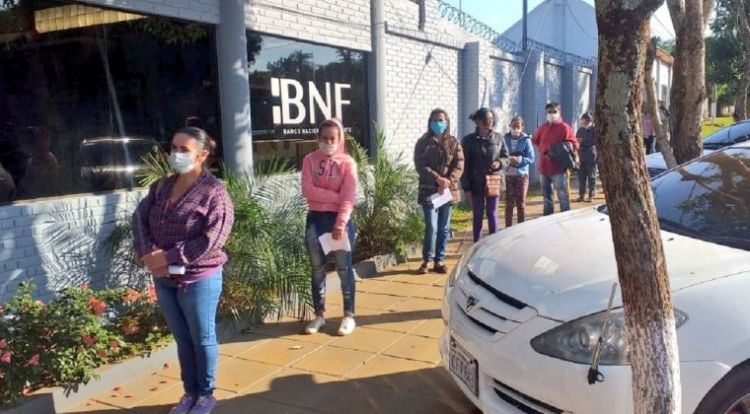 Autorizan a IPS el pago de “aguinaldo” a trabajadores suspendidos