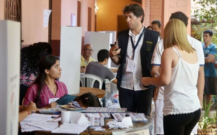 Los grupos políticos se preparan para los futuros comicios