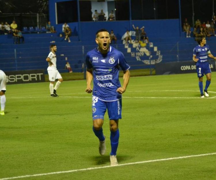 Sol de América gana y hunde aún mas a Gral Diaz