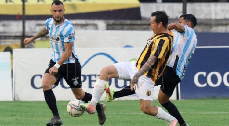 Guaraní se estanca en Villarrica
