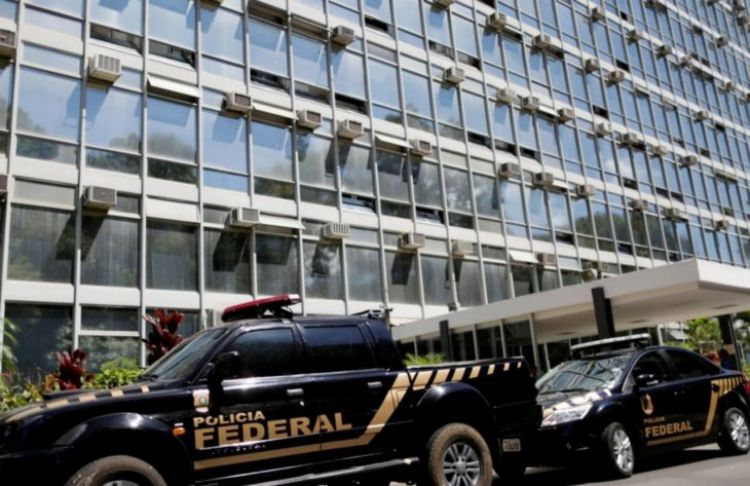 Cae en Brasil red de tráfico de armas que llegaban de Paraguay