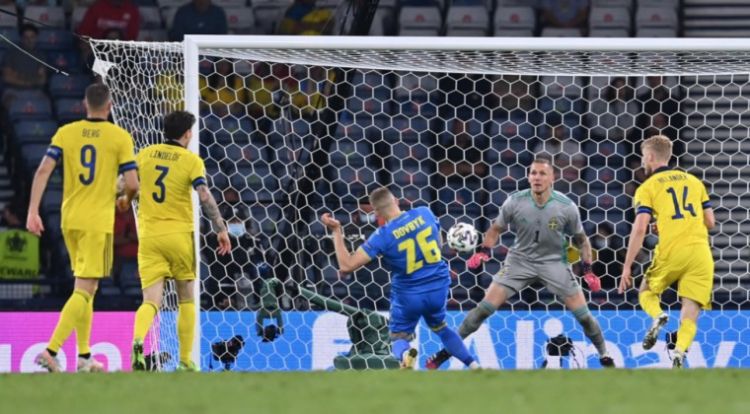Ucrania propina otro golpazo en la Eurocopa