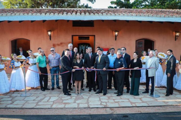 La estación del tren de Luque vuelve a recuperar su brillo tras obras de restauración