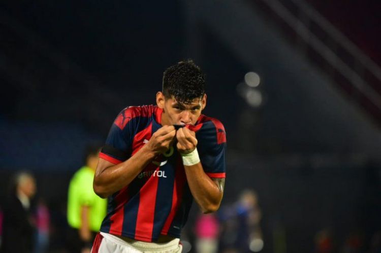 Cerro vence a Olimpia, estira su ventaja y su invicto