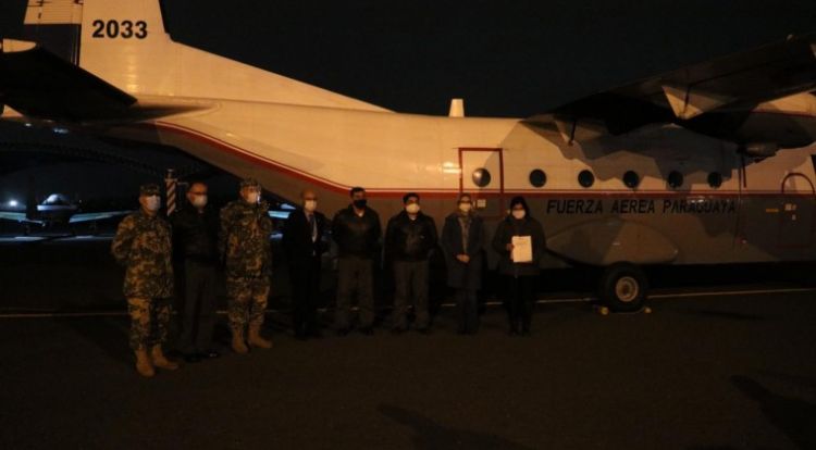 Llegaron al país las 12.000 vacunas donadas por Uruguay