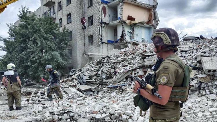 Ucrania dice que recuperará territorios y Rusia advierte de "juicio final"