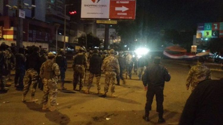 Manifestación en CDE deja casi 60 detenidos tras incidentes