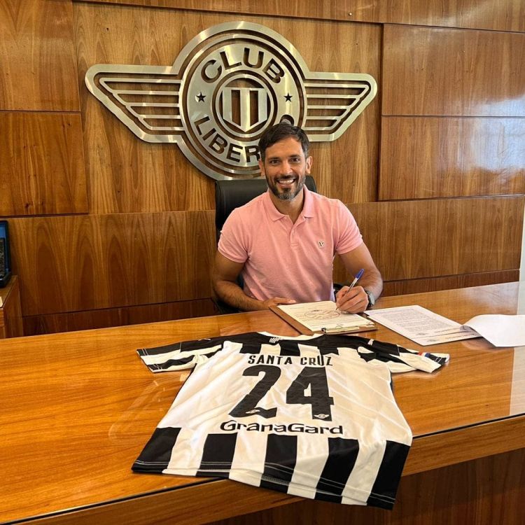 Libertad anuncia oficialmente a Roque Santa Cruz