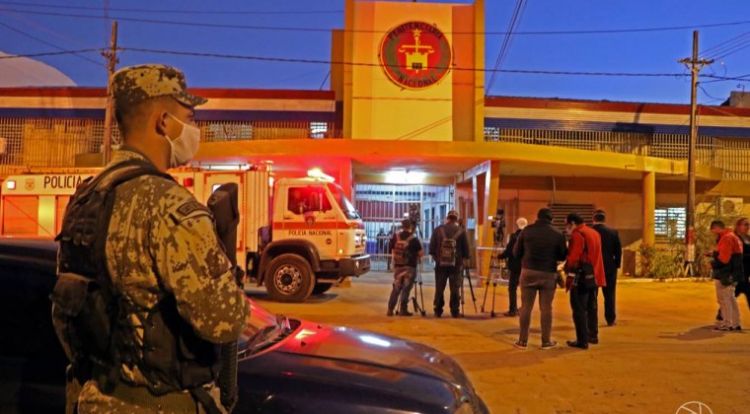 Detienen al director de Tacumbú tras la incautación de un arma de fuego