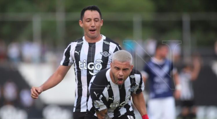 Libertad hace el gasto y vence al combativo Ameliano
