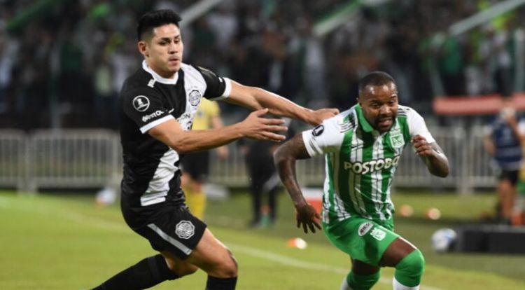 Olimpia resiste en Medellín y se cita con Fluminense