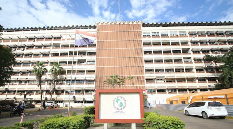 Aprueban endeudar al IPS para pagar a farmacéuticas