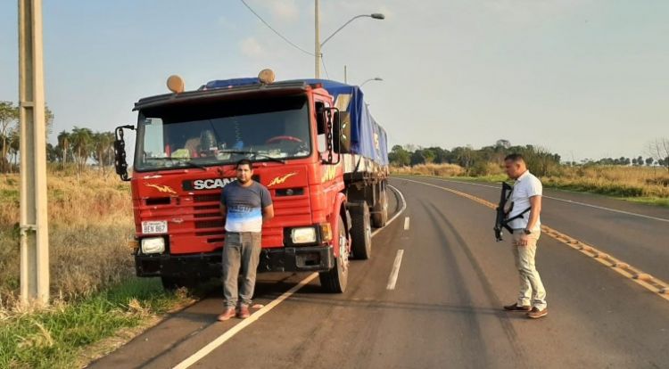 Interceptan un cargamento de marihuana y detienen a 4 personas en Yasy Kañy