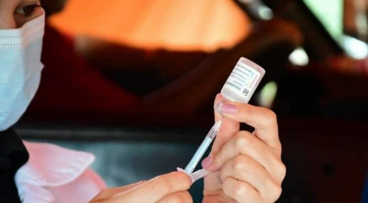 Mayores de 18 años podrán recibir la cuarta dosis antiCOVID desde este lunes