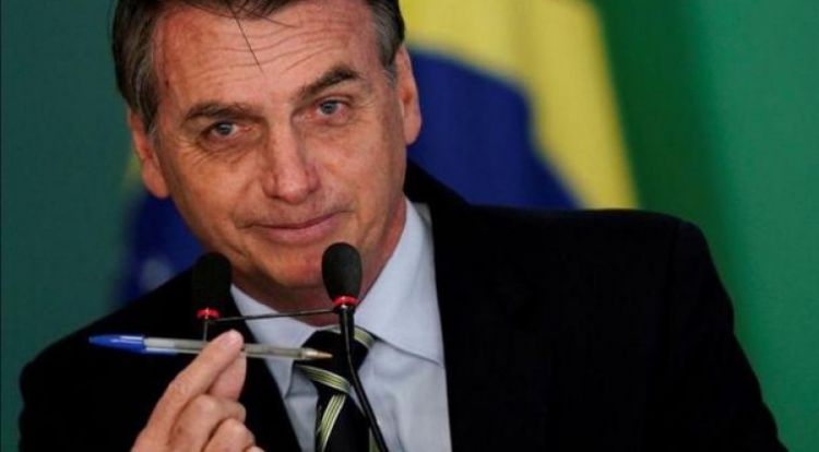 Bolsonaro asegura que va a "erradicar al comunismo" de Brasil