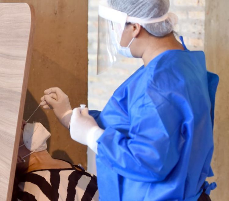 Covid-19: Ministerio de Salud registra 1.880 contagios y 59 muertes