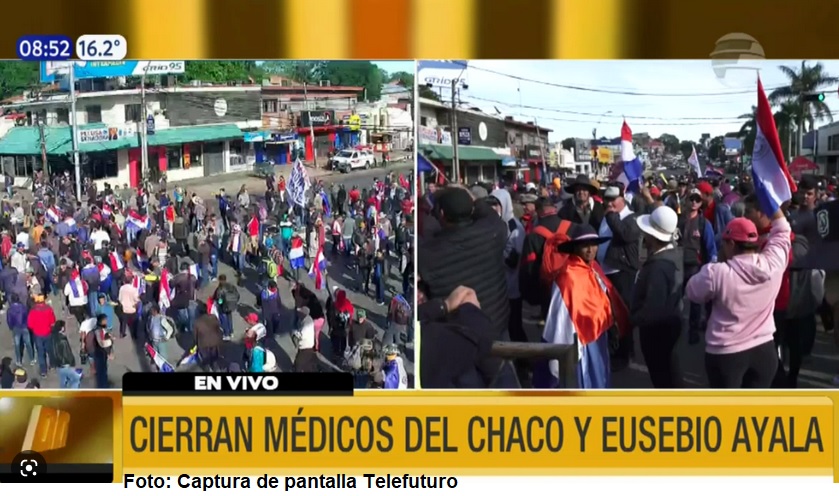 Manifestantes copan la avenida Eusebio Ayala y cierran el paso a vehículos