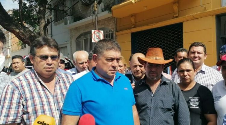 Imputan por extorsión a cinco líderes camioneros y piden su prisión